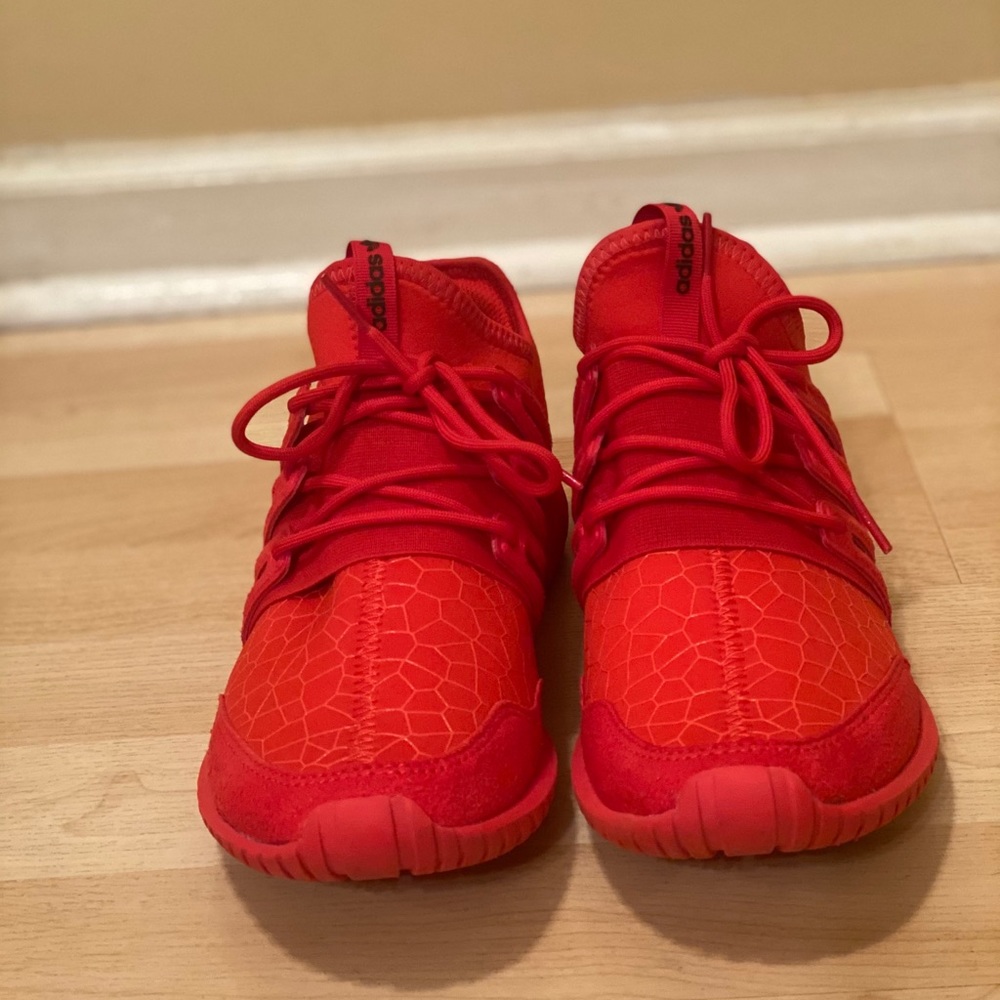 🇺🇸Adidas Tubular Radial J